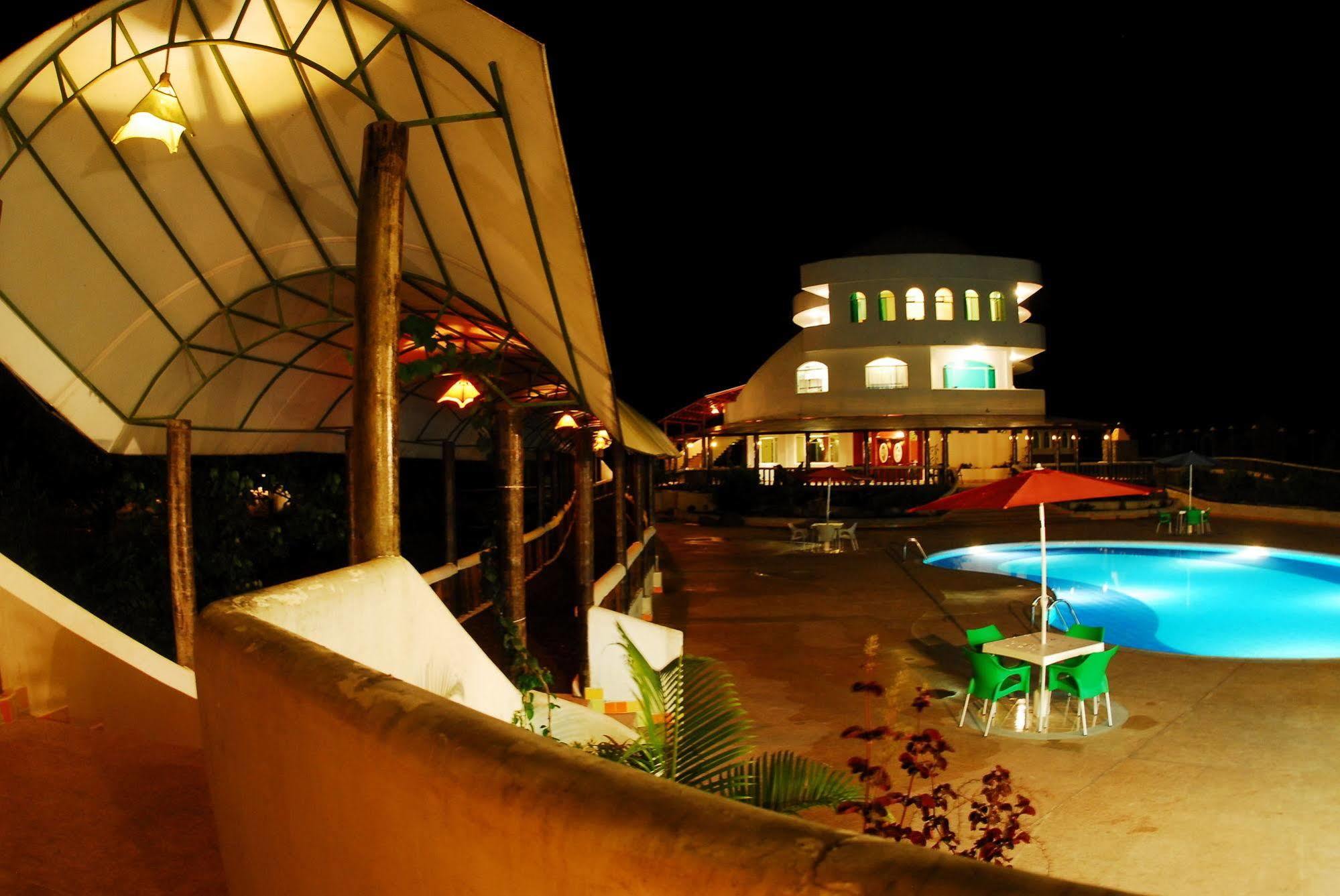 Hacienda Rio Blanco Hotel San Miguel de los Bancos Bagian luar foto