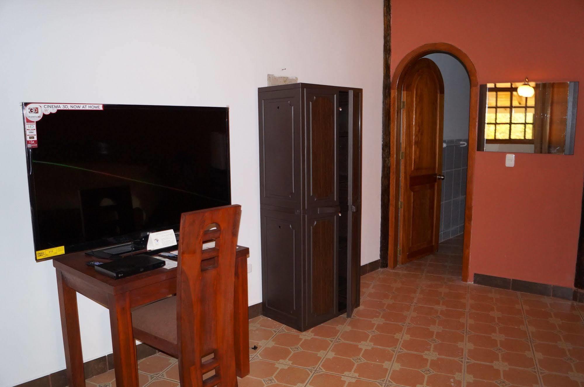 Hacienda Rio Blanco Hotel San Miguel de los Bancos Bagian luar foto